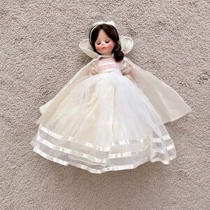 Vintage Madame Alexander “Snow White” doll